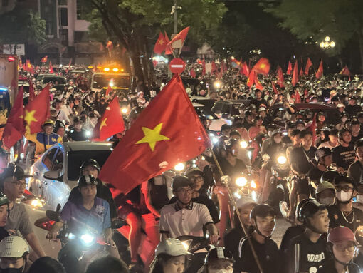 PM praises Vietnam U23 for third regional title