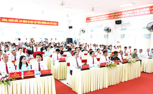 បក្ខ​ភាគ​ឃុំ​ថាញ់​ស្វឹង​ លើក​កម្ពស់​ប្រ​សិទ្ធ​ភាព​អភិ​បាល​កិច្ច​ កសាង​ប្រ​ព័ន្ធ​គ្រប់​គ្រង​រដ្ឋ​អំ​ណាច​ជិត​ប្រ​ជា​ជន​ ស្និទ្ធ​ស្នាល​ប្រ​ជា​ជន​និង​ដើម្បី​ប្រ​ជា​ជន​