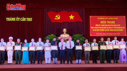 Biểu dương nhiều tập thể, cá nhân xuất sắc trong học tập và làm theo tư tưởng, đạo đức, phong cách Hồ Chí Minh Biểu dương nhiều tập thể, cá nhân xuất sắc trong học tập và làm theo tư tưởng, đạo đức, phong cách Hồ Chí Minh