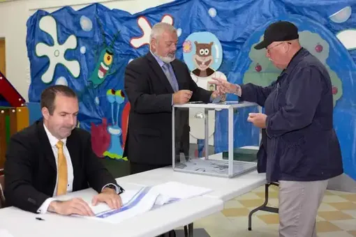 “Bão” cực hữu càn quét châu Âu “Bão” cực hữu càn quét châu Âu