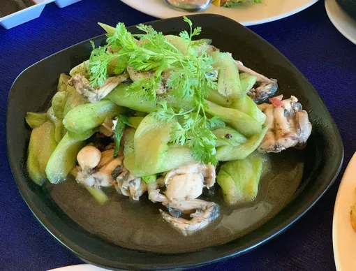 Ếch đồng xào môn ngọt Ếch đồng xào môn ngọt