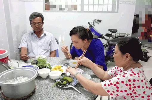 Cùng nhau vượt khó Cùng nhau vượt khó