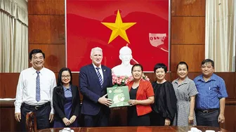 Lãnh đạo thành phố tiếp và làm việc với Giám đốc Hội đồng Anh tại Việt Nam Lãnh đạo thành phố tiếp và làm việc với Giám đốc Hội đồng Anh tại Việt Nam