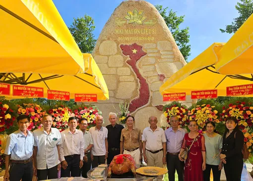 Tri ân Anh hùng, Liệt sĩ Đoàn 6 Pháo binh nhân kỷ niệm Ngày Giải phóng miền Nam, thống nhất đất nước Tri ân Anh hùng, Liệt sĩ Đoàn 6 Pháo binh nhân kỷ niệm Ngày Giải phóng miền Nam, thống nhất đất nước