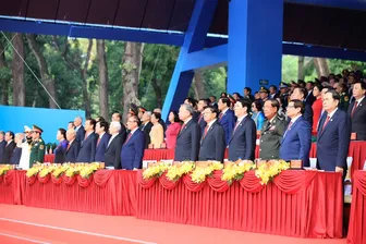 Trang trọng Lễ kỷ niệm, diễu binh, diễu hành 50 năm Ngày giải phóng miền Nam, thống nhất đất nước