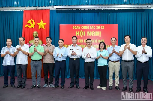 [Ảnh] Họp đoàn công tác báo chí đi thăm Trường Sa và Nhà giàn DK1