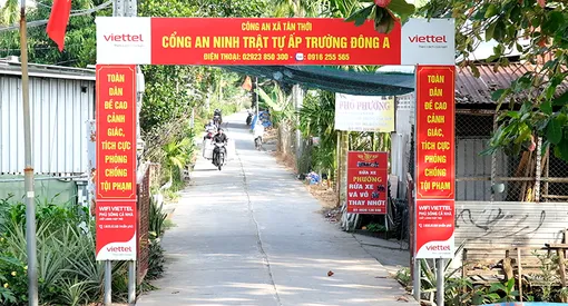 Giữ gìn quốc phòng, an ninh và trật tự an toàn nông thôn Giữ gìn quốc phòng, an ninh và trật tự an toàn nông thôn