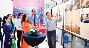 Sức mạnh "mềm" trong quan hệ quốc tế Sức mạnh "mềm" trong quan hệ quốc tế