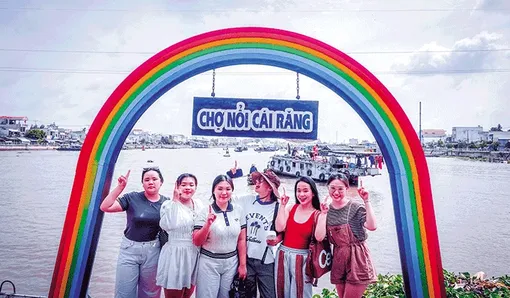 Nghề quê ở Chợ nổi Cái Răng Nghề quê ở Chợ nổi Cái Răng