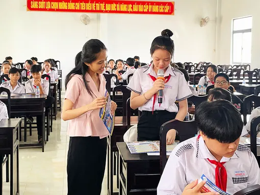 Tuyển sinh đào tạo trình độ cao đẳng, trung cấp hệ chính quy Tuyển sinh đào tạo trình độ cao đẳng, trung cấp hệ chính quy