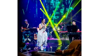 Hồng Nhung và “Tự hỏi” Hồng Nhung và “Tự hỏi”