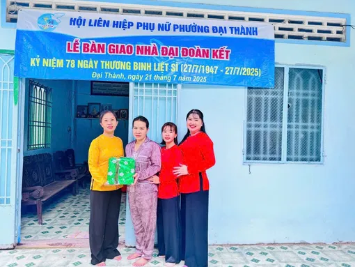 Bàn giao 2 căn nhà Đại đoàn kết Bàn giao 2 căn nhà Đại đoàn kết