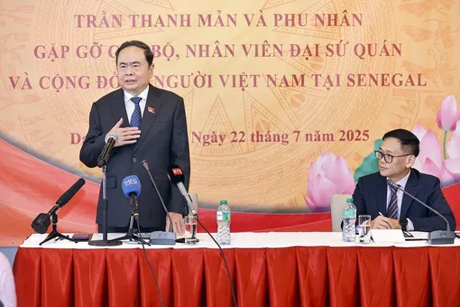 Chủ tịch Quốc hội Trần Thanh Mẫn gặp gỡ cộng đồng người Việt Nam tại Senegal Chủ tịch Quốc hội Trần Thanh Mẫn gặp gỡ cộng đồng người Việt Nam tại Senegal