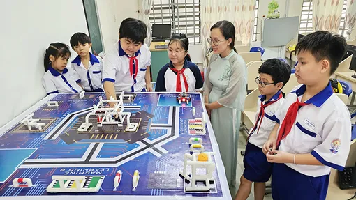 Đẩy mạnh chuyển đổi số, cải cách hành chính trong toàn ngành giáo dục Đẩy mạnh chuyển đổi số, cải cách hành chính trong toàn ngành giáo dục