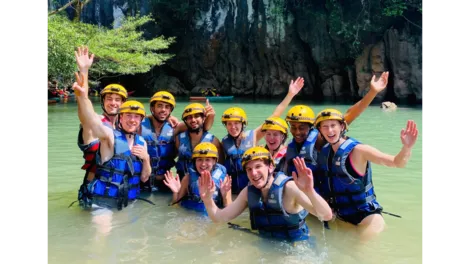 Quảng Trị: Bừng sáng tiềm năng du lịch liên vùng từ “Dòng chảy di sản xanh” Quảng Trị: Bừng sáng tiềm năng du lịch liên vùng từ “Dòng chảy di sản xanh”