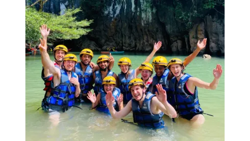 Quảng Trị: Bừng sáng tiềm năng du lịch liên vùng từ “Dòng chảy di sản xanh” Quảng Trị: Bừng sáng tiềm năng du lịch liên vùng từ “Dòng chảy di sản xanh”