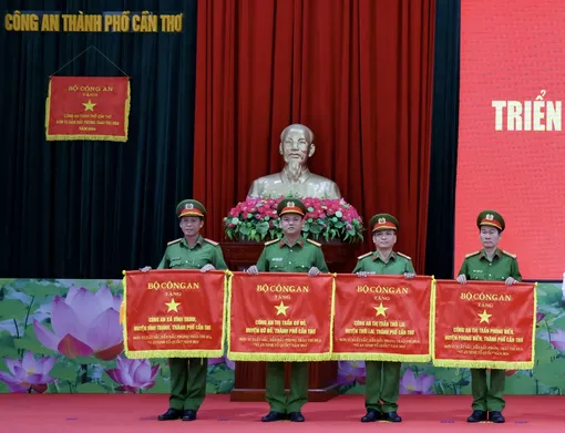 Phát huy vai trò nòng cốt trong công tác đảm bảo an ninh trật tự Phát huy vai trò nòng cốt trong công tác đảm bảo an ninh trật tự