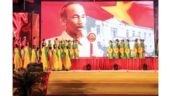 Mốc son chói lọi trong lịch sử dân tộc Việt Nam Mốc son chói lọi trong lịch sử dân tộc Việt Nam