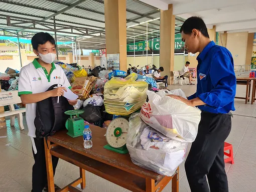 Vì môi trường đô thị xanh, sạch, đẹp Vì môi trường đô thị xanh, sạch, đẹp