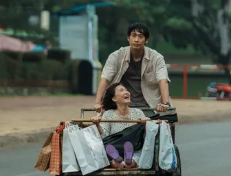 “Mang mẹ đi bỏ” - Hành trình tìm hạnh phúc trong khổ đau “Mang mẹ đi bỏ” - Hành trình tìm hạnh phúc trong khổ đau