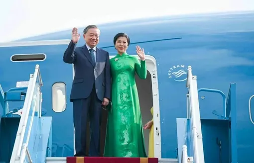 Tổng Bí thư Tô Lâm và phu nhân lên đường thăm cấp Nhà nước Đại Hàn Dân Quốc Tổng Bí thư Tô Lâm và phu nhân lên đường thăm cấp Nhà nước Đại Hàn Dân Quốc