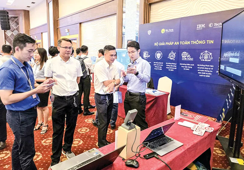 Viettel tư vấn chuyển đổi số toàn diện cho TP Cần Thơ Viettel tư vấn chuyển đổi số toàn diện cho TP Cần Thơ