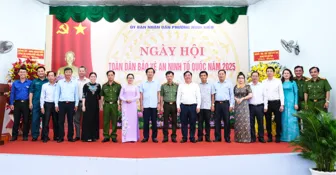Tưng bừng Ngày hội Toàn dân bảo vệ an ninh Tổ quốc Tưng bừng Ngày hội Toàn dân bảo vệ an ninh Tổ quốc