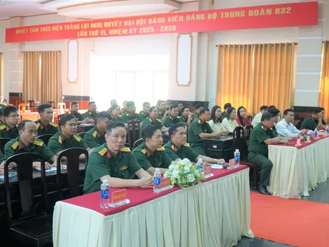 Bồi dưỡng tiếng dân tộc cho sĩ quan, quân nhân chuyên nghiệp trong lực lượng vũ trang Bồi dưỡng tiếng dân tộc cho sĩ quan, quân nhân chuyên nghiệp trong lực lượng vũ trang