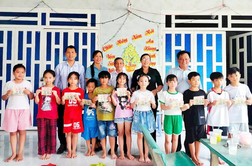 Cùng nhau làm việc tốt Cùng nhau làm việc tốt